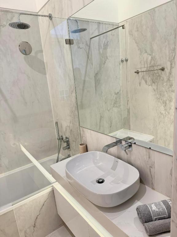 Quarto Com Banheiro Privativo Na Baixa Lisboa Dış mekan fotoğraf